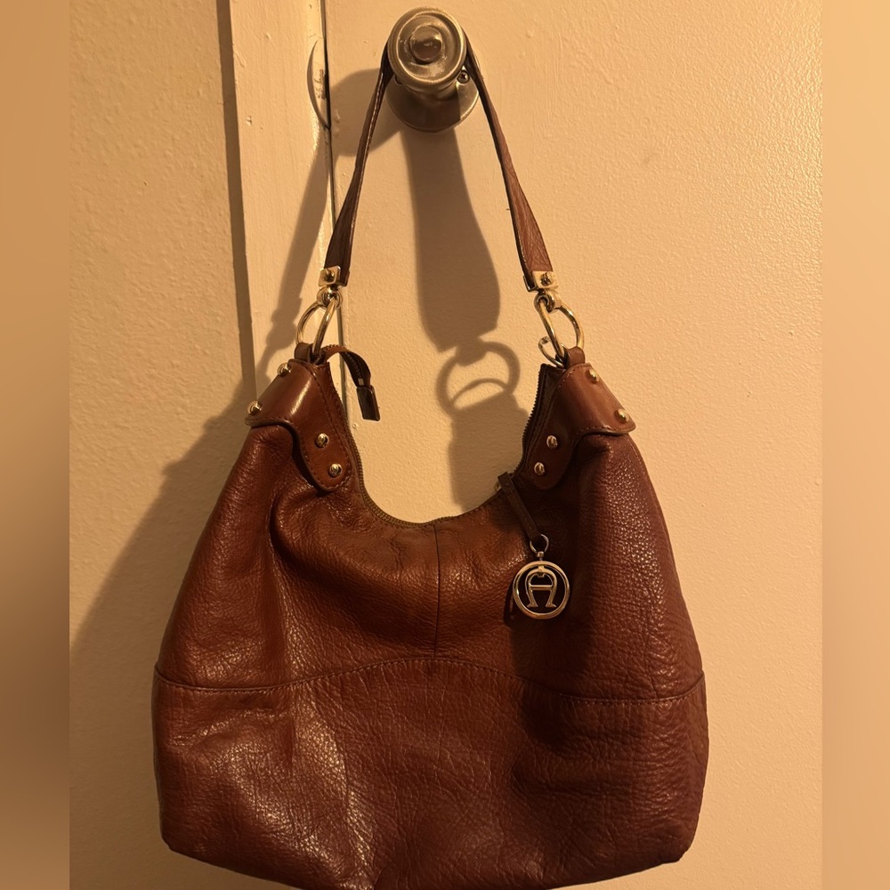 Etienne Aigner Brown Leather Slouchy Hobo Bag🤎👜